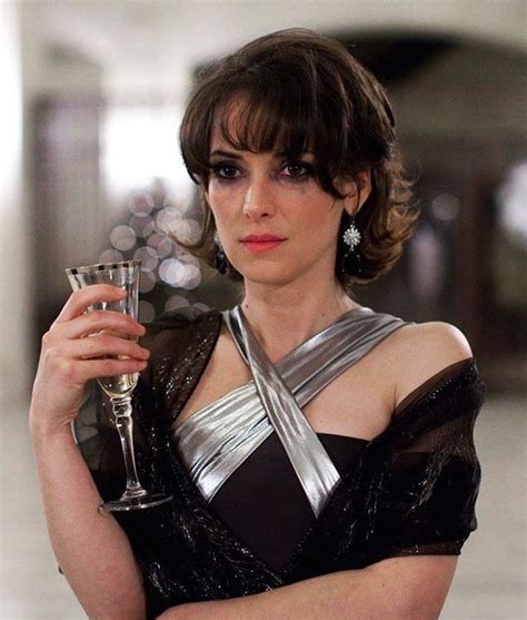 Pin by MoPhan24601 on Winona Ryder | Winona ryder black swan, Winona ...