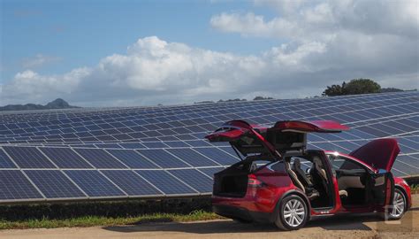 Tesla's new solar energy station will power Hawaii at night