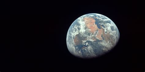 25 iconic photos of Earth from deep space - Business Insider