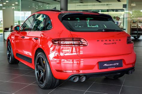 Porsche Macan GTS launched in Malaysia – RM710k 2016 Porsche Macan GTS ...