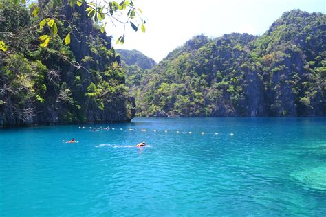 Kayangan Lake, Coron, Palawan - Dark Heart Travel