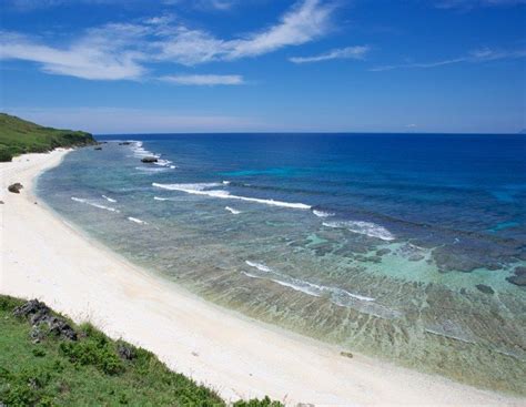 PHOTOS: Morong Beach in Batanes | Tourist Spots Finder | Batanes, Beach island resort ...