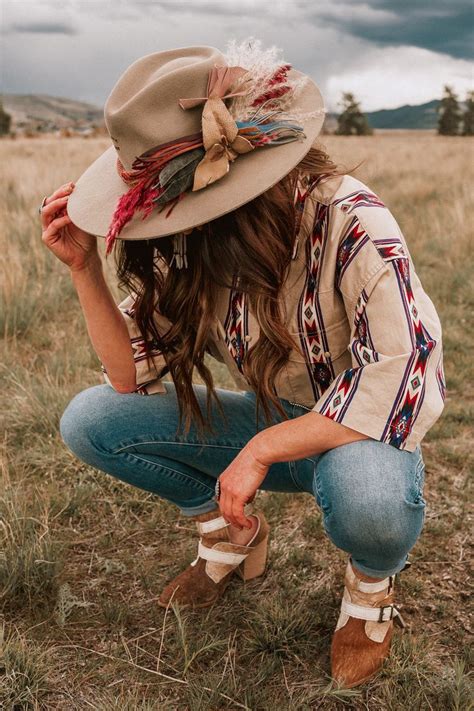 Western Hat band | Outfits with hats, Women hats fashion, Diy fashion hats