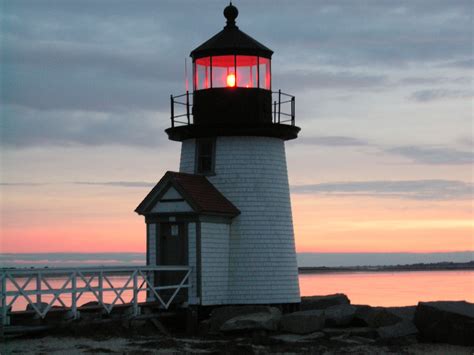 ♥ lighthouses...Maine Coastal living. | Maine lighthouses, Beautiful lighthouse, Lighthouse