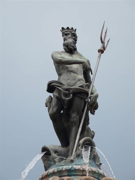 Poseidon/Neptunus - Lord of the seas, earthquakes and horses. Symbols ...