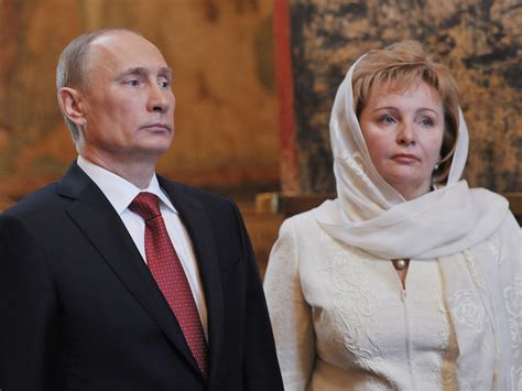 Russian President Vladimir Putin, wife Lyudmila announce divorce - CBS News