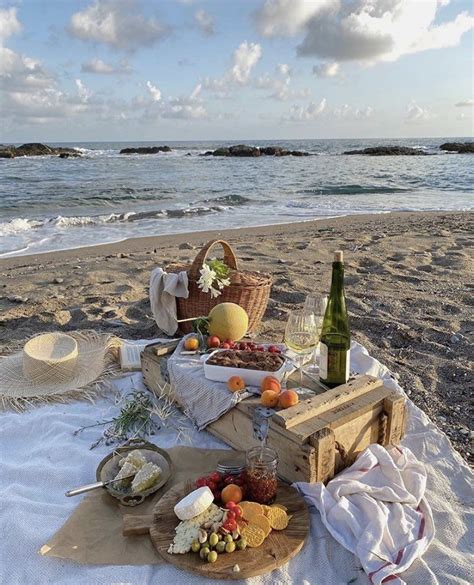 74 Aesthetic Picnic Beach Date Night | IwannaFile