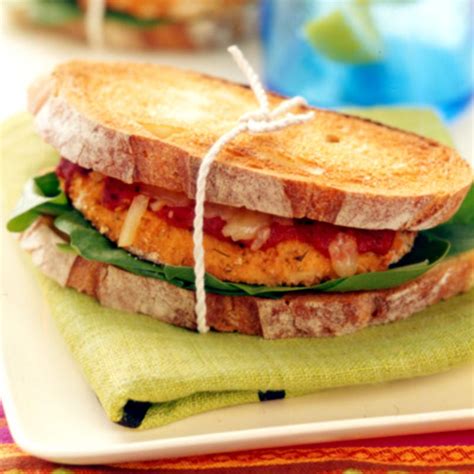 Chicken Parmigiana Sandwich | Healthy Recipes | WW Canada