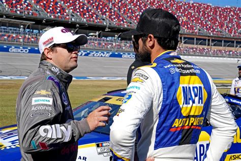 Noah Gragson says Chase Elliott encouraged him to fight Ross Chastain ...