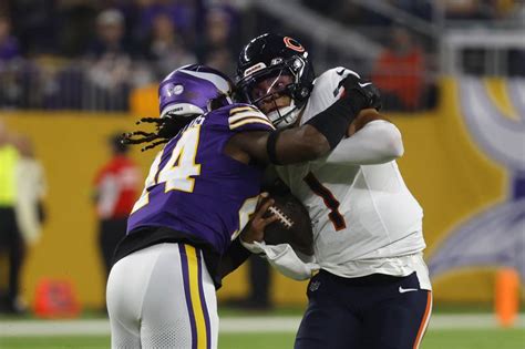 Chicago Bears vs. Minnesota Vikings: Live updates from U.S. Bank ...