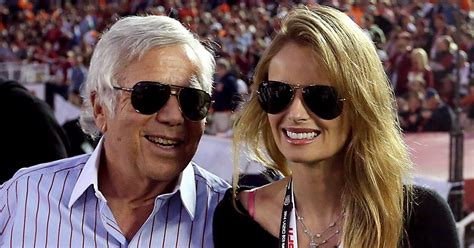 Everyone was in awe of Robert Kraft's girlfriend at the BCS ...