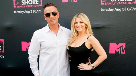 Mike 'The Situation' Sorrentino, wife Lauren welcome baby No. 3: See the photos - ABC News