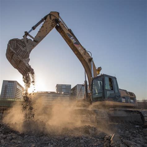 Excavator Attachments | Cat | Caterpillar