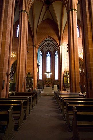 German, Frankfurt, Dom, Cathedral of St Bartholomew, interior | David Sanger Photography