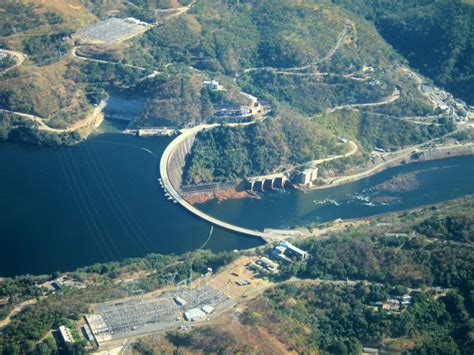 Kariba Dam | Marie-France Grenouillet - Wildlife Photographer