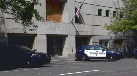 Multnomah County commissioners tour jail after six deaths