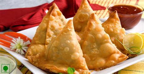 Easy Samosa Recipe | Easy Potato and Pea Samosas Recipe | Snacks