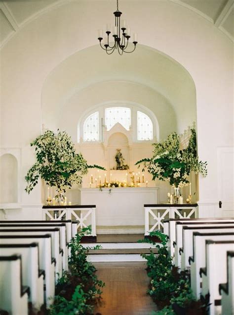 How to Decorate a Church for Your Wedding