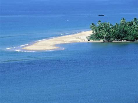 Devbagh Beach, Malvan, Sindhudurg Known for Watersports @ Tsunami Island