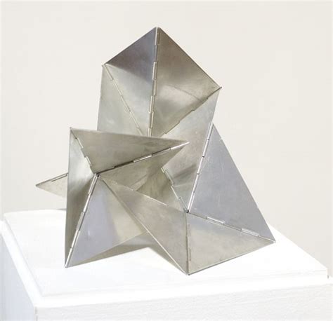 LYGIA CLARK Volume / Sculpture: 1944-2006 | Sculpture, Metal sculpture ...