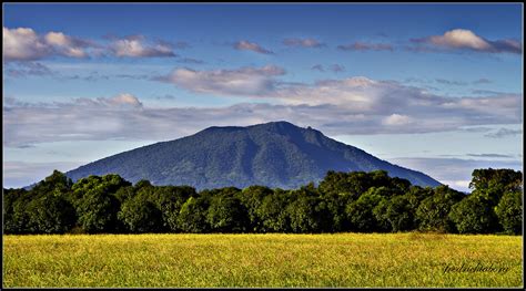 Mt Arayat | Arayat, Pampanga, Philippines | Fredrick Tabora | Flickr