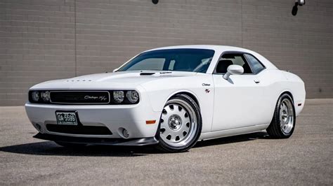 A modern Dodge Challenger named "Vanishing Point" is up for sale – Invoice Pricing