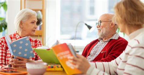 The Best Books for Seniors – Nursing Home Reviews