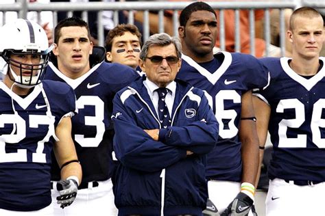 Joe Paterno biography, birth date, birth place and pictures