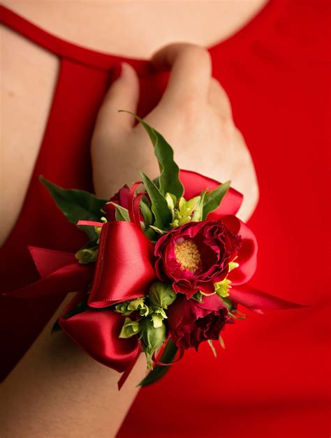 Red Corsages - Corsage Prom