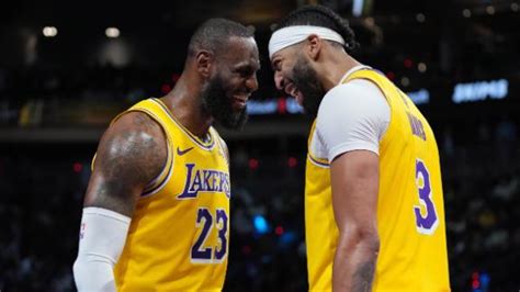 History in the Rafters: Los Angeles Lakers Unveil New Banner to ...