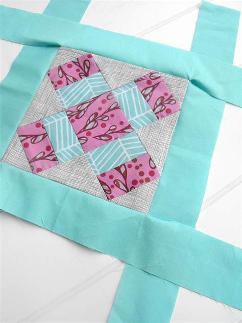 Mitered Quilt Borders: A Sewing Step by Step Tutorial | Quilt corners, Quilts, Quilt binding