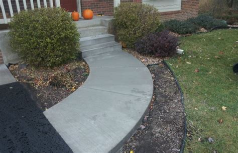 Concrete Sidewalk & Walkway Installation | Concrete Sidewalk Design | Elk River, MN