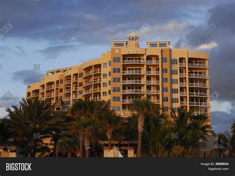 Ritz Carlton Beach Image & Photo (Free Trial) | Bigstock