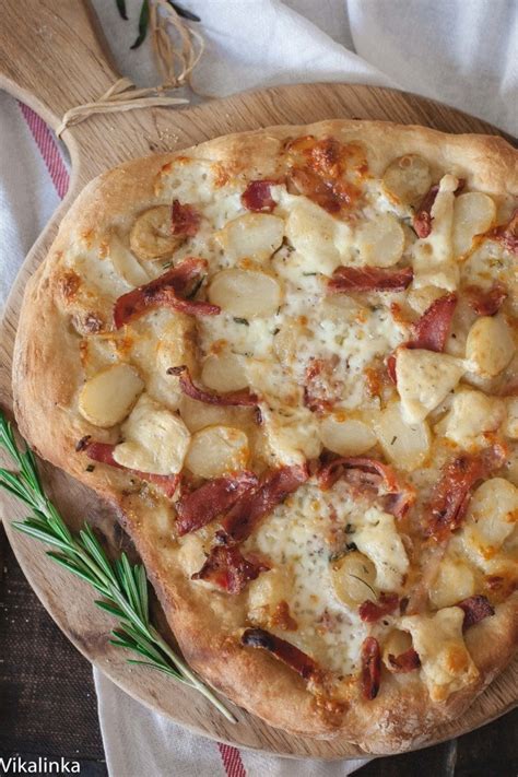 Potato and Pancetta Pizza - Vikalinka