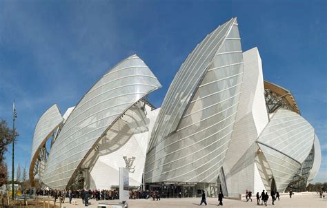 8 Modern buildings with stunning architecture to see in Paris | Vogue France