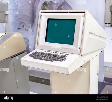 1974 computers hi-res stock photography and images - Alamy