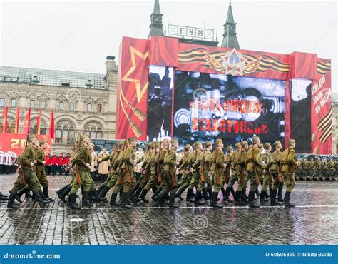 Parade on Red Square in Moscow Editorial Image - Image of patriotic, armored: 60506890