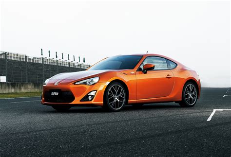 Toyota 86 sports car revealed: official pictures & details - Photos (1 ...