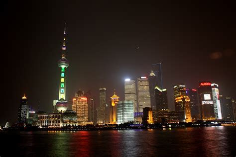 File:2012 New Year Night Pudong.jpg - 维基百科，自由的百科全书