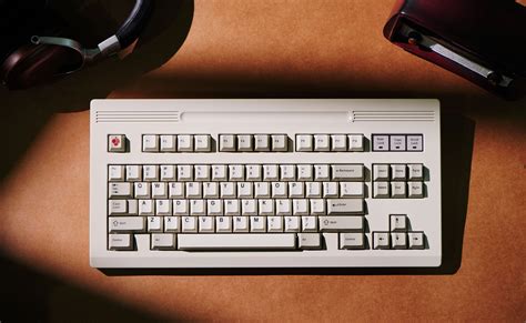 Introducing Class 80 — a High-End Retro Mechanical Keyboard Bringing Top Notch Tactile Experience