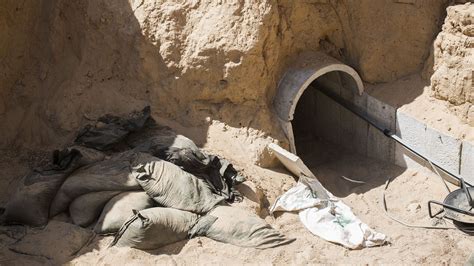 Israel targets Hamas’s labyrinth of tunnels under Gaza - BBC News