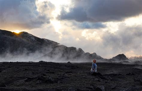 Hawaii volcano eruption: Recovery stalled, tourism down 1 year later