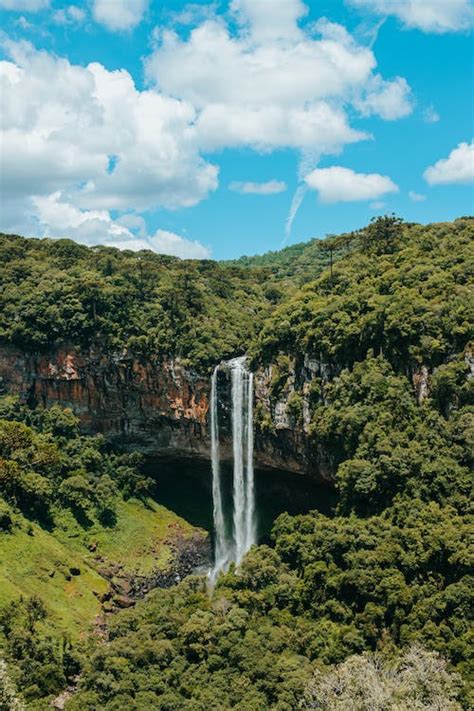 Caracol Falls in Brazil · Free Stock Photo