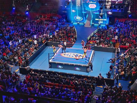 Wrestling at the Arena Mexico in CDMX - NOMADIC BACKPACKER