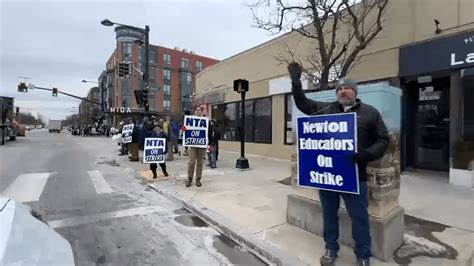 Newton teachers strike: Students pack library, proposal to avert more ...