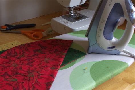 Creating Every Day: Christmas Tree Napkin Tutorial