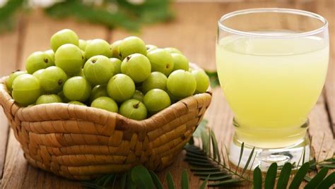 How to make amla juice at home | HealthShots