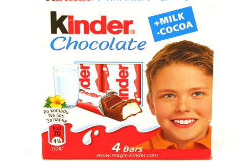 Kinder Chocolate Milk (4 Bars) - 1.76oz's Gallery