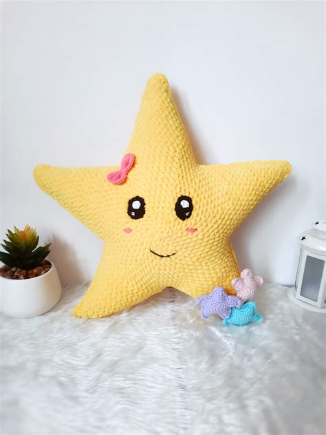 Crochet star pattern Crochet pillow Staring pillow Pillow | Etsy