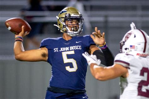 Uiagalelei throws 5 TDs, lifts St. John Bosco football to victory – Press Telegram